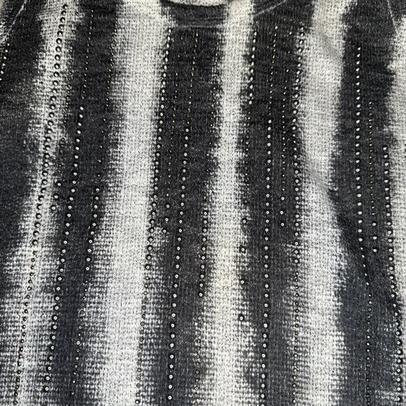 Vocal USA Shirt Large Y2K Embellished Knit Tank Top White Black Gray Side Splits - Picture 2 of 9